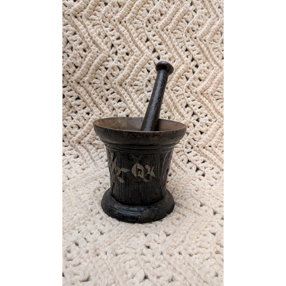 Antique Cast Iron Mortar and Pestle Set Heavy 4.5lb Apothecary Primitive Decor
